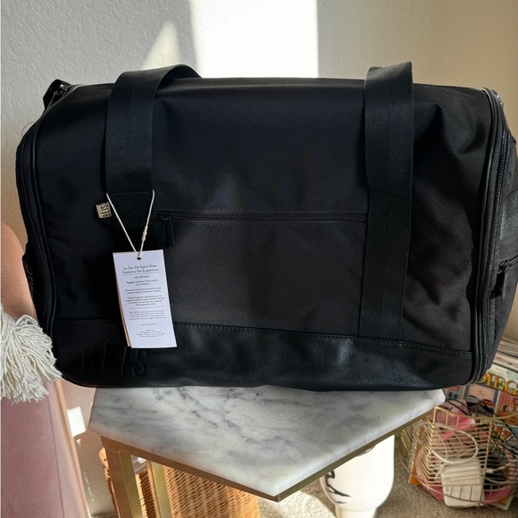 Beis The Hanging Duffle Bag in Black Brand NEW WITH TAGS, Never Used, Su… - Picture 1 of 15